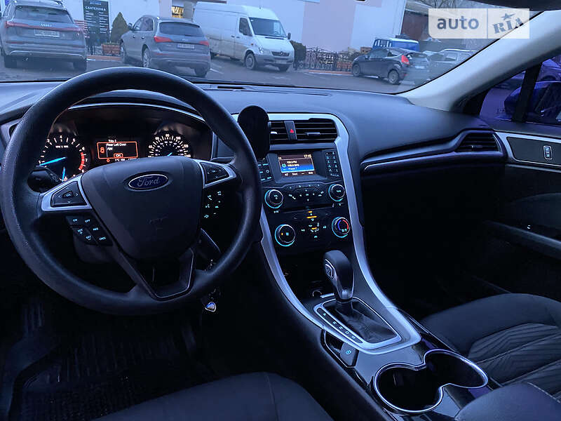 Седан Ford Fusion 2016 в Луцке