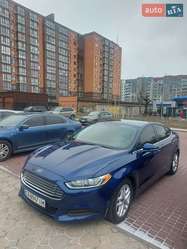 Седан Ford Fusion 2014 в Черкасах