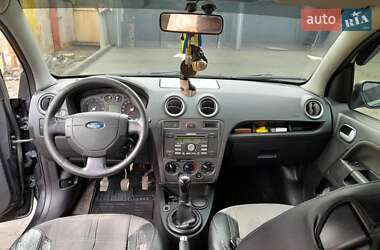 Хэтчбек Ford Fusion 2008 в 