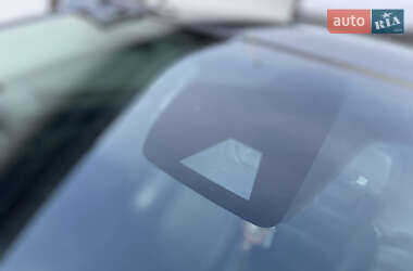 Седан Ford Fusion 2013 в 