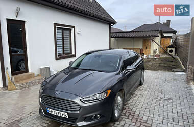 Седан Ford Fusion 2013 в 