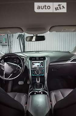 Седан Ford Fusion 2013 в Днепре