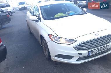 Седан Ford Fusion 2018 в Львові