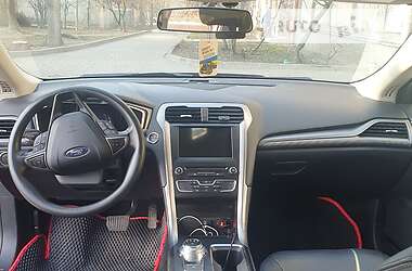 Седан Ford Fusion 2018 в Львові