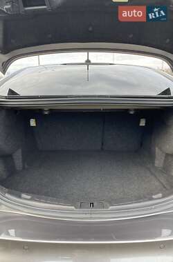 Седан Ford Fusion 2012 в 