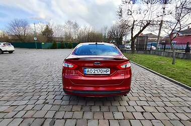 Седан Ford Fusion 2014 в 