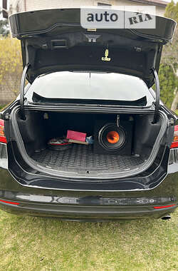 Седан Ford Fusion 2013 в 