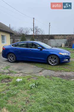 Седан Ford Fusion 2017 в 