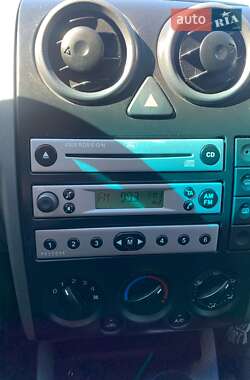 Хэтчбек Ford Fusion 2004 в Виннице