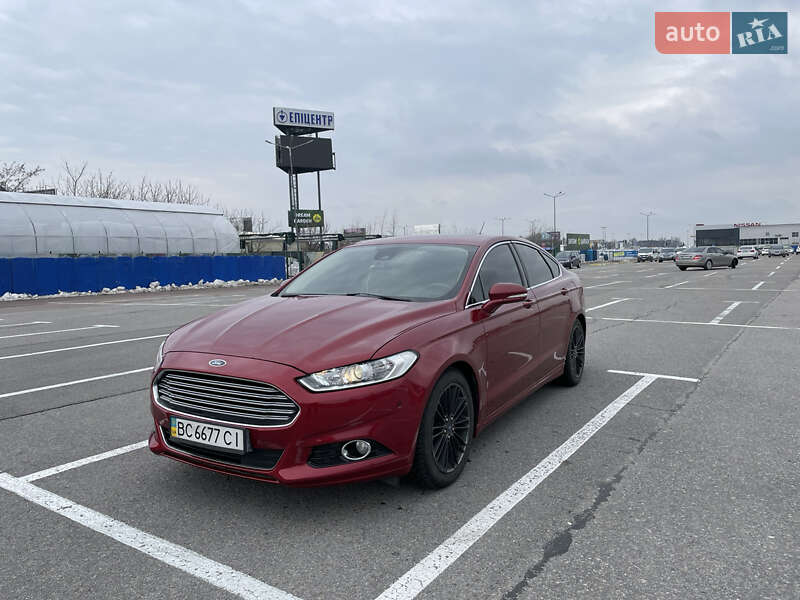 Седан Ford Fusion 2014 в Львове