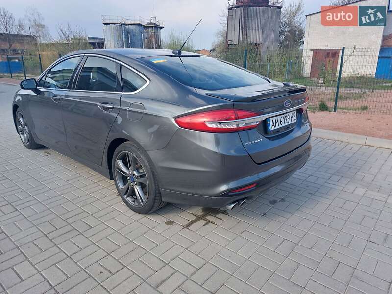 Седан Ford Fusion 2017 в Житомирі