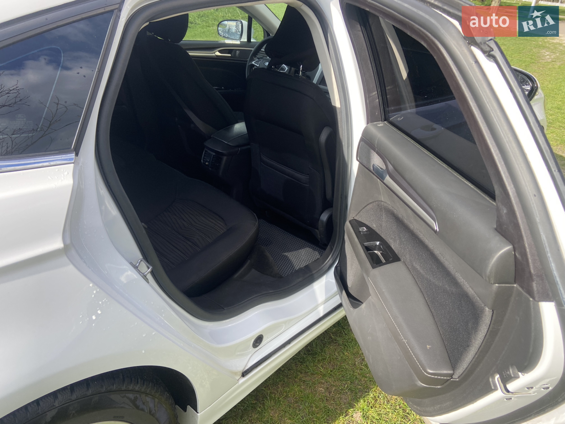 2015 Ford Fusion - мініатюра 18