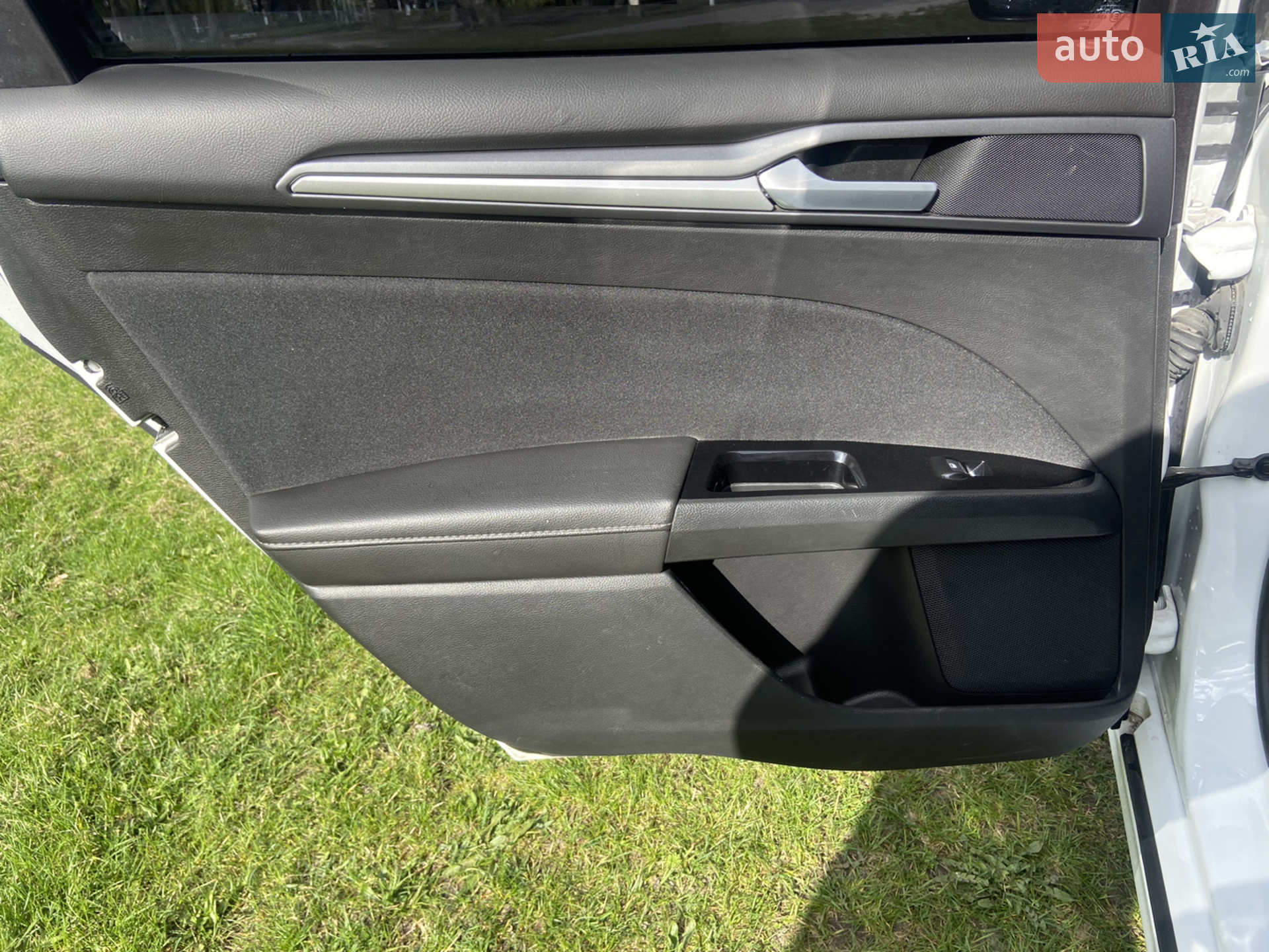 2015 Ford Fusion - мініатюра 23