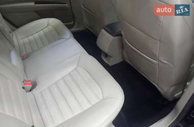 Седан Ford Fusion 2017 в 