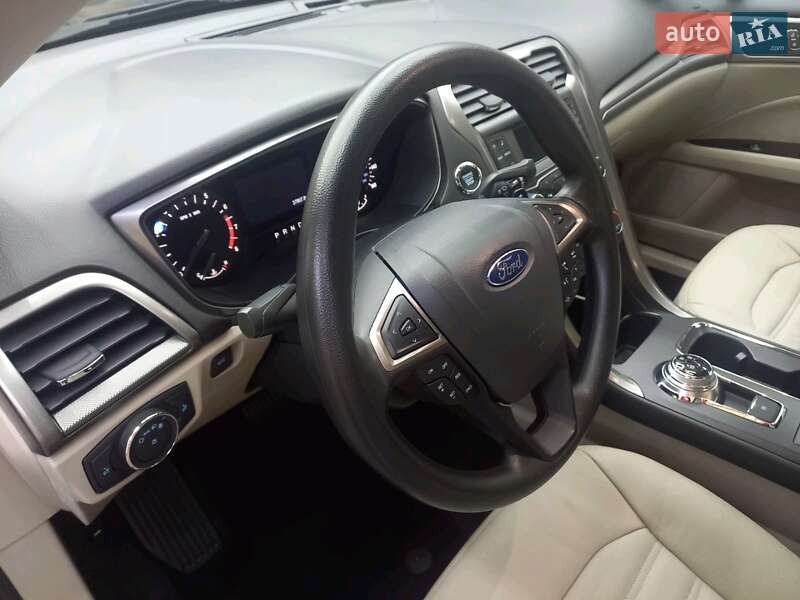 Седан Ford Fusion 2017 в Черкассах