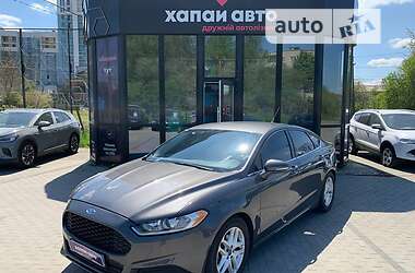 Седан Ford Fusion 2015 в 