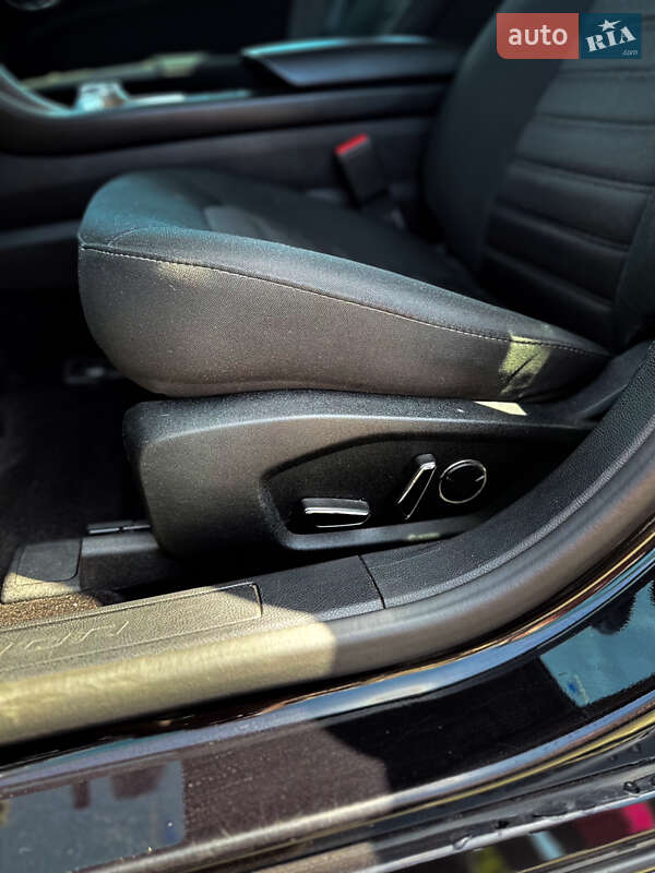 Седан Ford Fusion 2018 в Дніпрі фото 4 Седан Ford Fusion 2018 в Дніпрі