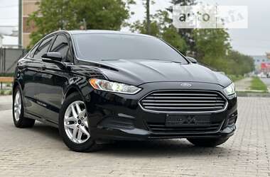 Седан Ford Fusion 2015 в 