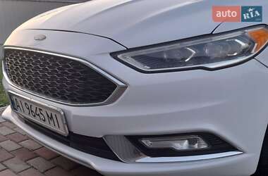 Седан Ford Fusion 2016 в 