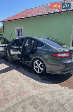 Седан Ford Fusion 2016 в Хмельницком