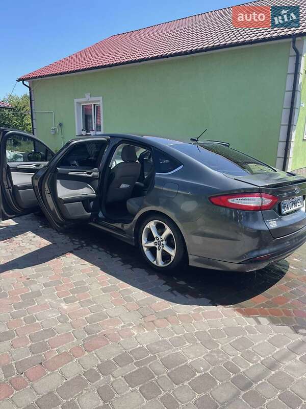 Седан Ford Fusion 2016 в Хмельницком