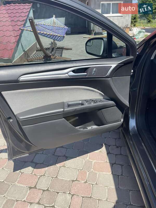 Седан Ford Fusion 2016 в Хмельницькому