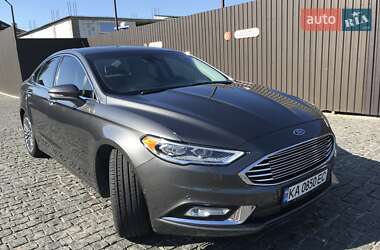 Седан Ford Fusion 2016 в 