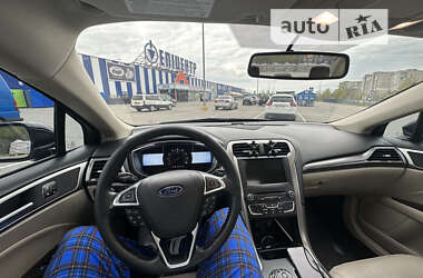 Седан Ford Fusion 2016 в Дрогобыче