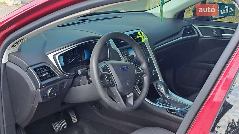 Седан Ford Fusion 2013 в Києві