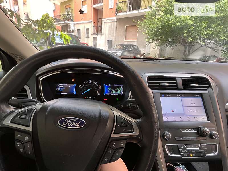 Седан Ford Fusion 2019 в Одессе