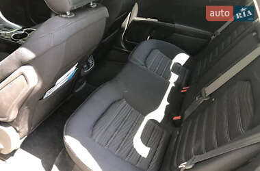 Седан Ford Fusion 2015 в 