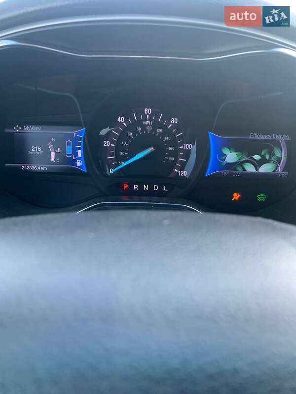 Седан Ford Fusion 2012 в Черновцах