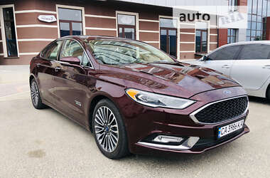 Седан Ford Fusion 2016 в Умані