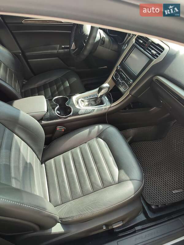 Седан Ford Fusion 2016 в Харкові