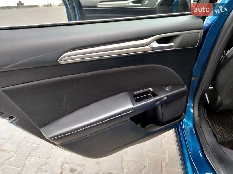 Седан Ford Fusion 2017 в Хмельницькому