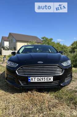 Седан Ford Fusion 2015 в Івано-Франківську