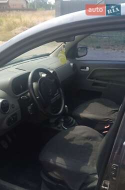 Хэтчбек Ford Fusion 2004 в Черкассах