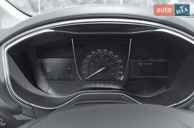Седан Ford Fusion 2014 в 