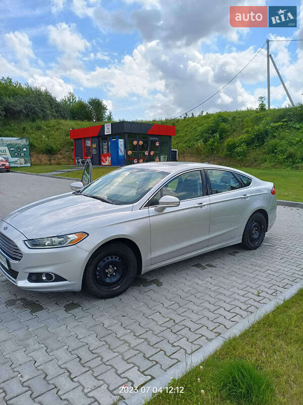 Седан Ford Fusion 2014 в Тернополе