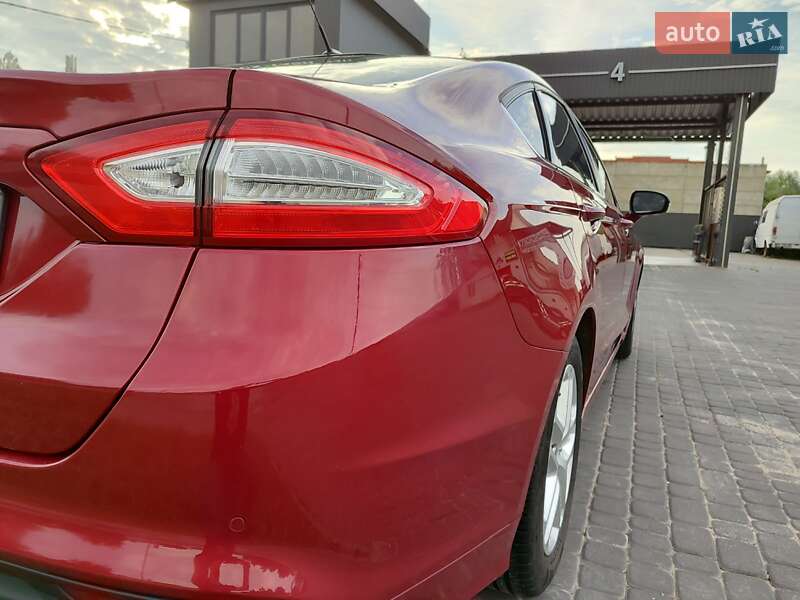 Седан Ford Fusion 2014 в Трускавці