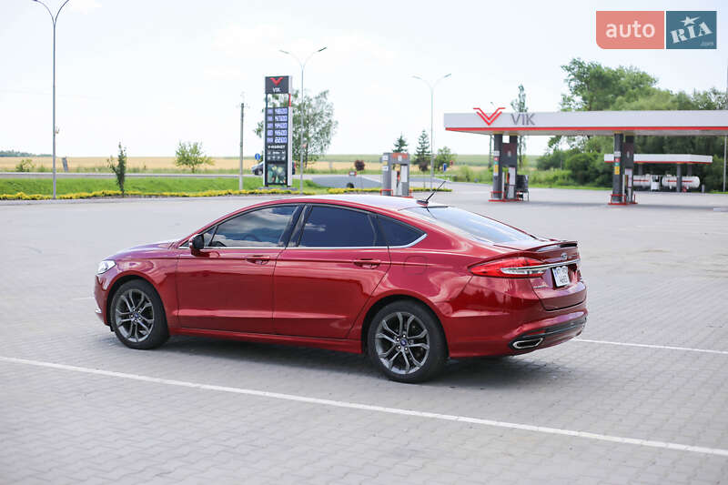 Седан Ford Fusion 2017 в Бучаче