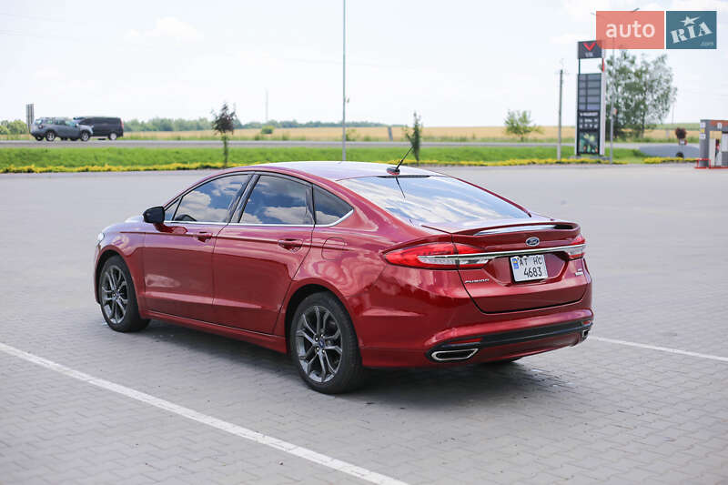 Седан Ford Fusion 2017 в Бучаче