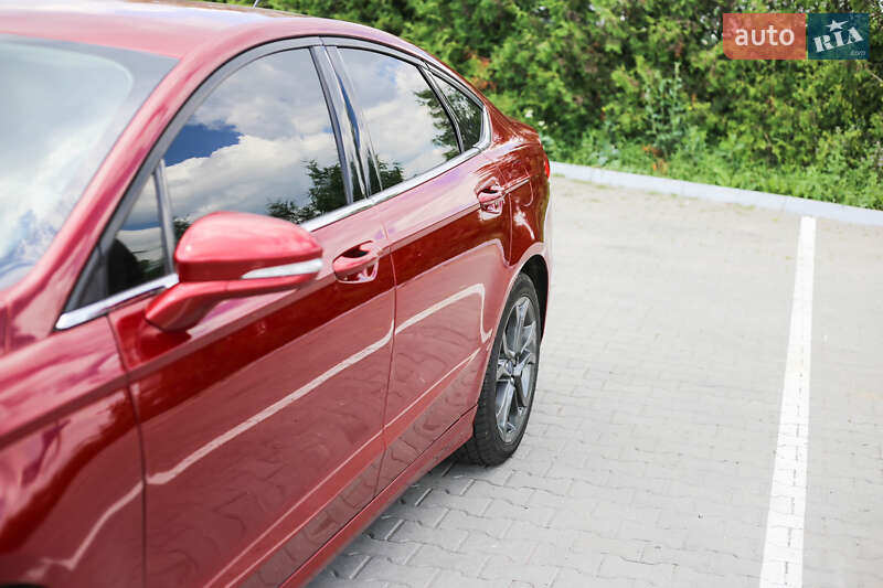 Седан Ford Fusion 2017 в Бучаче
