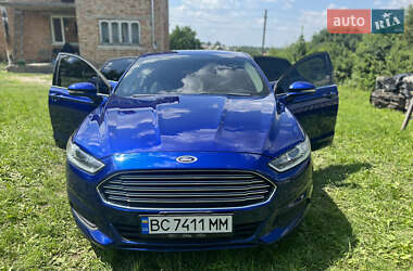 Седан Ford Fusion 2016 в 