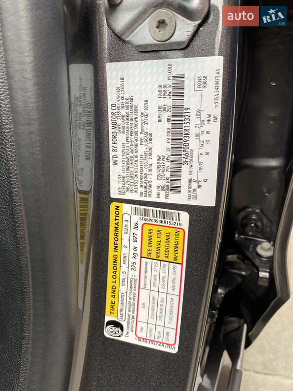 Седан Ford Fusion 2018 в Львове