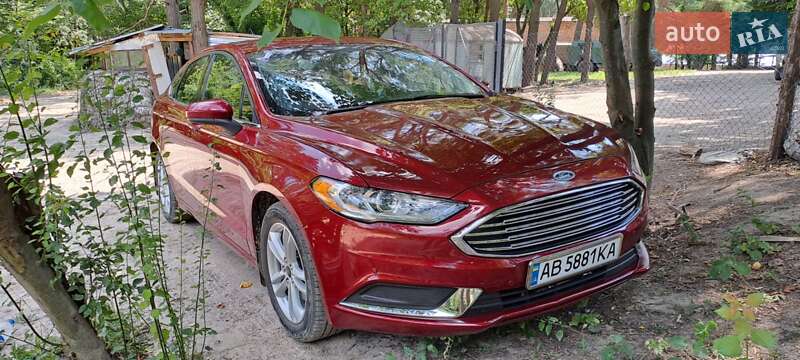 Седан Ford Fusion 2018 в 