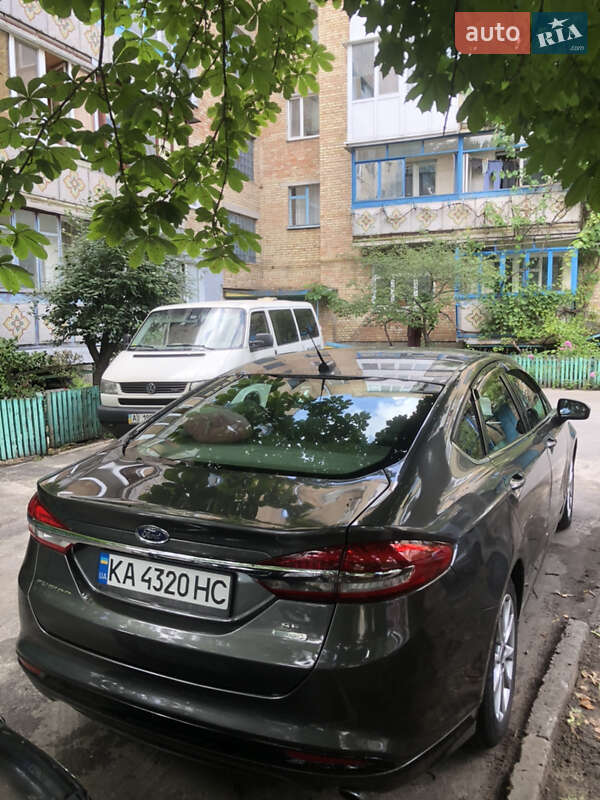 Седан Ford Fusion 2016 в Києві