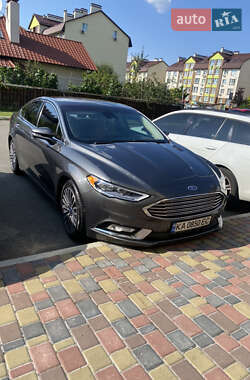 Седан Ford Fusion 2016 в 
