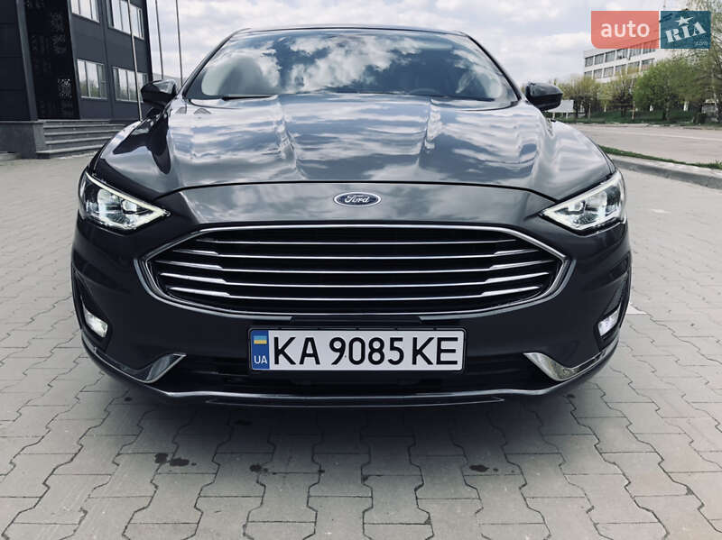 Ford Fusion 2020