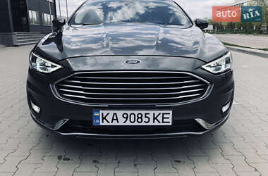 Седан Ford Fusion 2020 в 